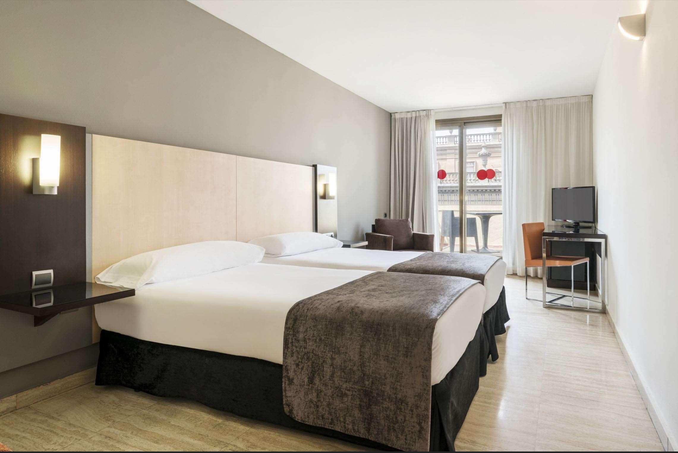 Hotel Ilunion Almirante Barcelona Zewnętrze zdjęcie