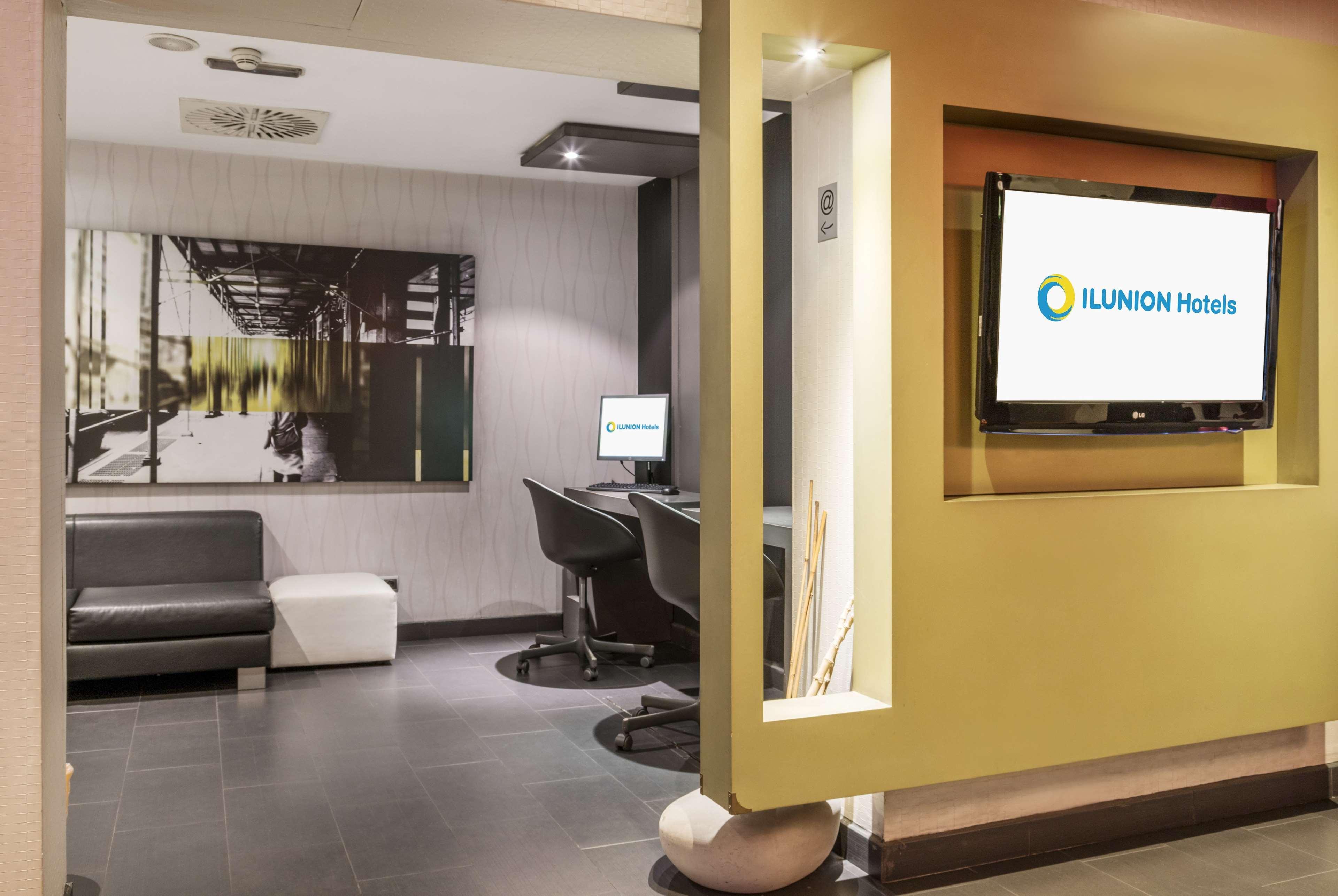 Hotel Ilunion Almirante Barcelona Zewnętrze zdjęcie