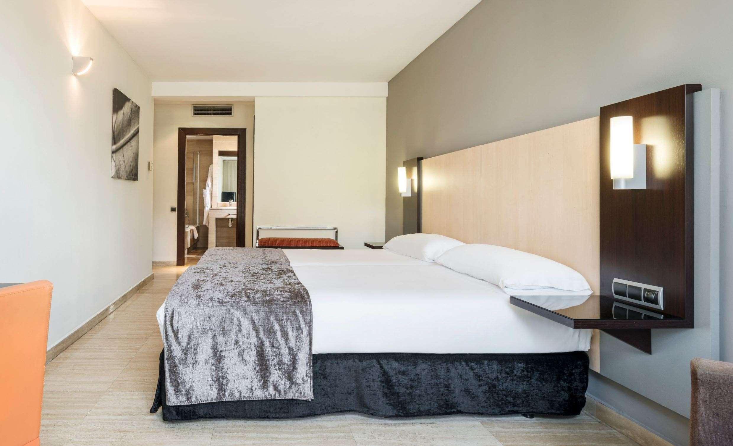Hotel Ilunion Almirante Barcelona Zewnętrze zdjęcie