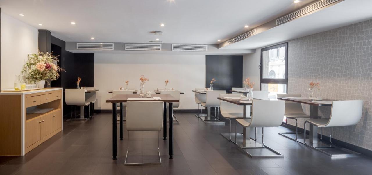 Hotel Ilunion Almirante Barcelona Zewnętrze zdjęcie