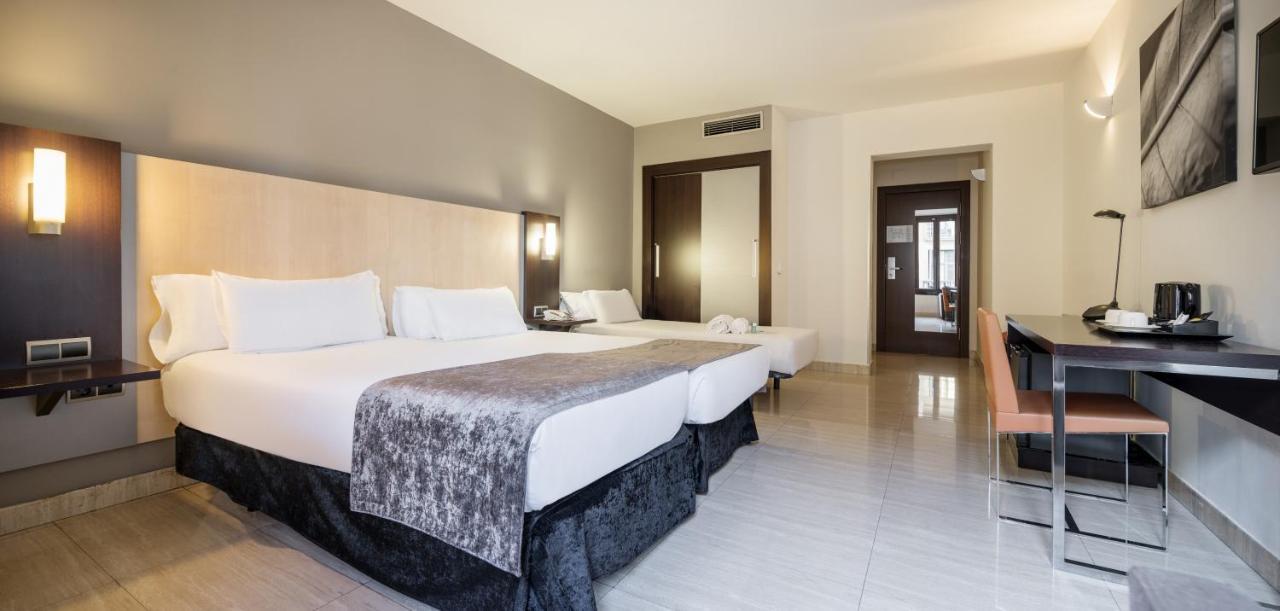 Hotel Ilunion Almirante Barcelona Zewnętrze zdjęcie